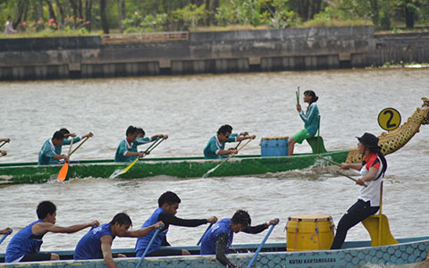 12 Negara Ramaikan Festival Erau