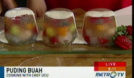 Praktis Bikin Puding Kaca Buah yang Cantik