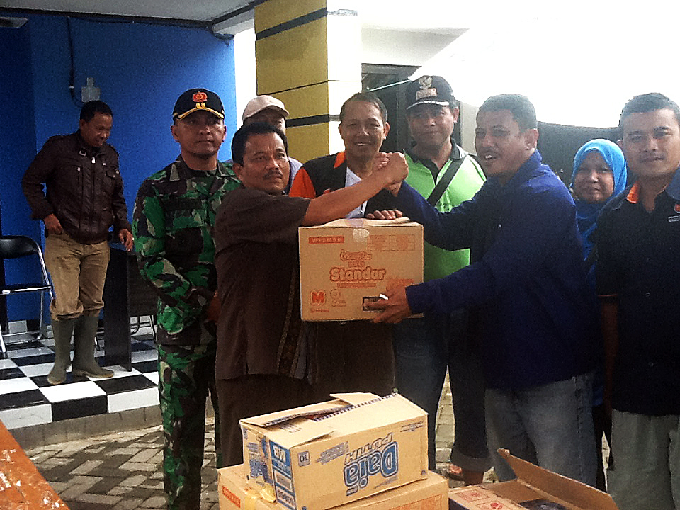 Partai NasDem Bantu Korban Banjir di Kota Tangerang