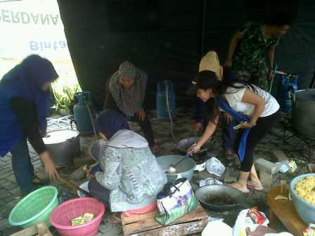 Caleg NasDem Tiada Henti Membantu Korban Banjir